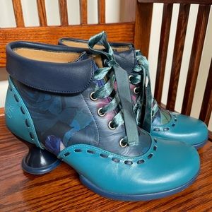 Authentic John Fluevog leather booties/shoes (Investigator), size 5.5